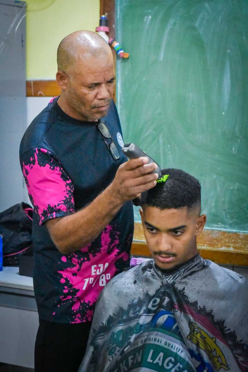 Camacã: Prefeitura encerra as oficinas de corte de cabelo